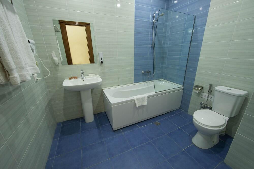 Baku Inn Hotel ภายนอก รูปภาพ