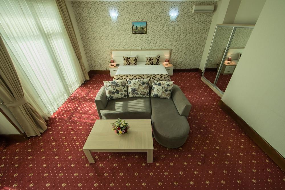 Baku Inn Hotel ภายนอก รูปภาพ